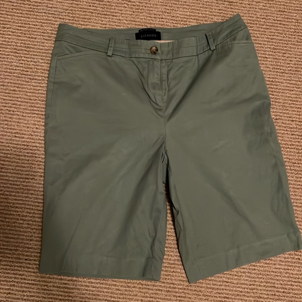 Size 10 Talbots “the perfect short”